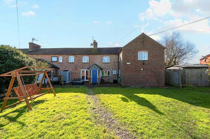 3 Bedroom End Of Terrace House For Sale In Middle Street, Eastington, Stonehouse, Gloucestershire, GL10