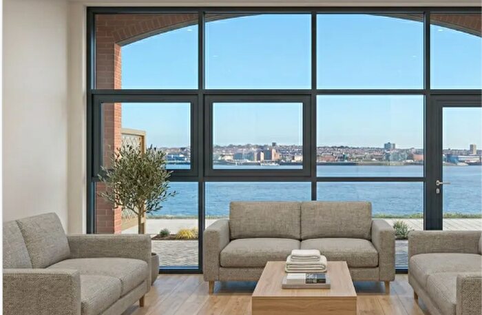 2 Bedroom Town House For Sale In Liverpool, L3