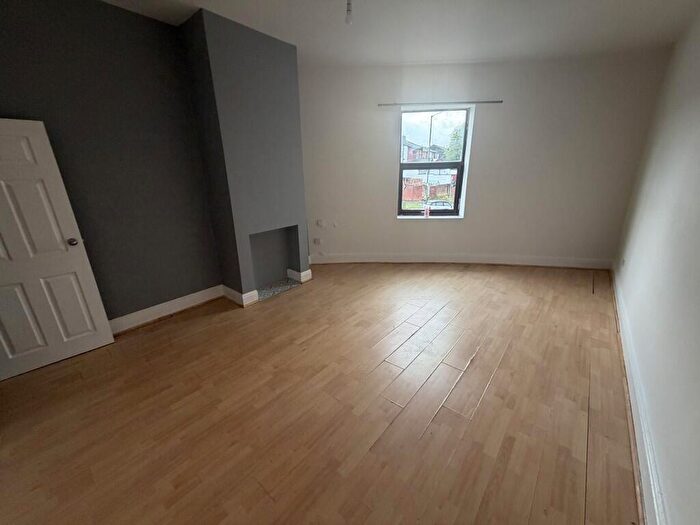 2 Bedroom Apartment To Rent In Stand Lane, Radcliffe, M26