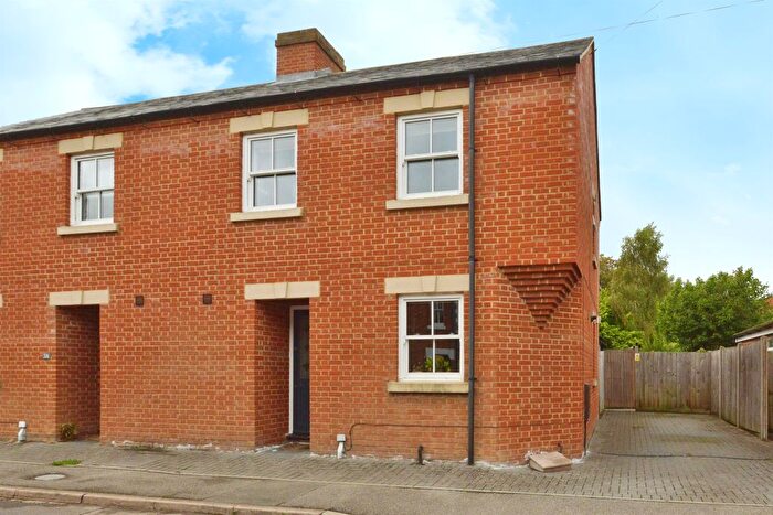 3 Bedroom Semi-Detached House For Sale In Cosgrove Road, Old Stratford, Milton Keynes, MK19