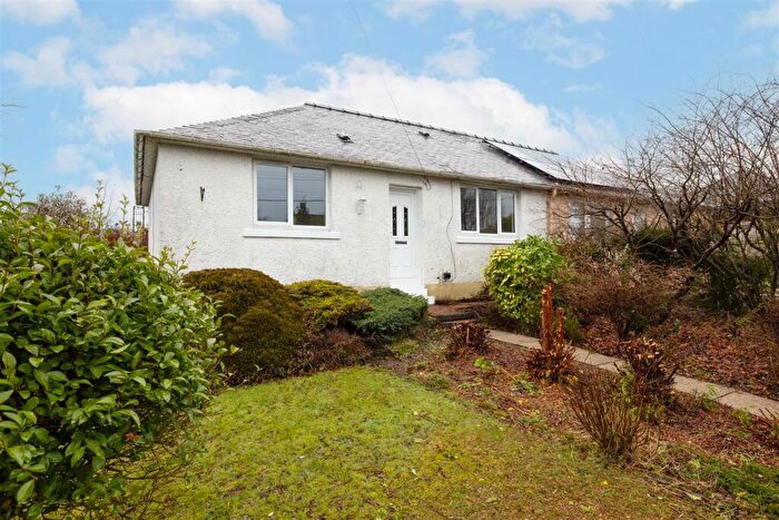 2 Bedroom Semi-Detached Bungalow For Sale In Broompark Road, Cairneyhill, Bankfoot, Perth, PH1