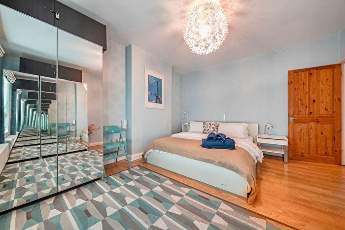 2 Bedroom Flat To Rent In Rockfield House, Greenwich, London, SE10