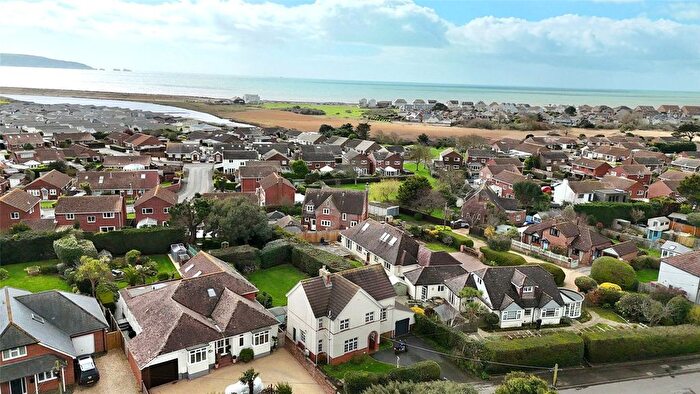 4 Bedroom Detached House For Sale In Keyhaven Road, Milford On Sea, Lymington, Hampshire, SO41