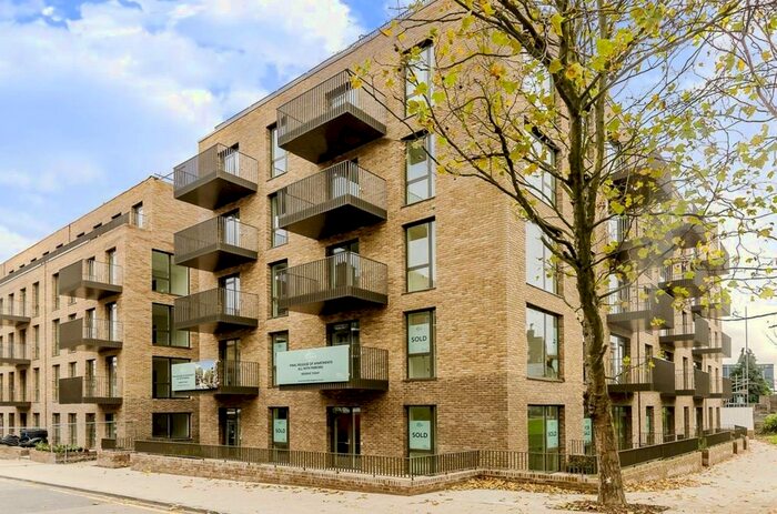 1 Bedroom Flat To Rent In West Row, Ladbroke Grove, London, W10