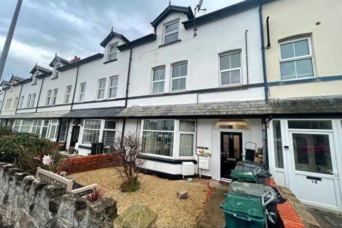 2 Bedroom Flat To Rent In Albert Road, Colwyn Bay, LL29