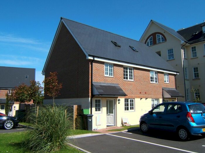 4 Bedroom Semi-Detached House To Rent In The Mews, Bexhill-On-Sea, TN40