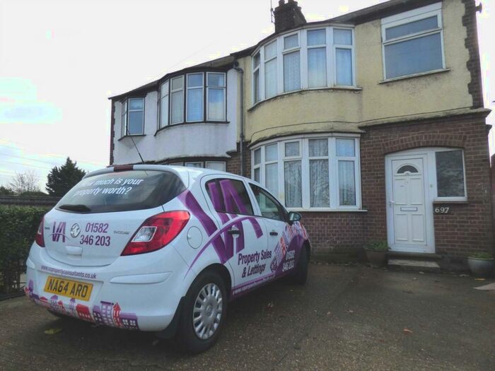 3 Bedroom Terraced House To Rent In Dunstable Road, Luton, LU4