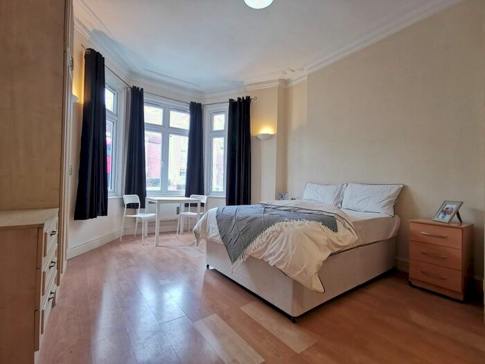 1 Bedroom Studio To Rent In Chichele Road, London, NW2