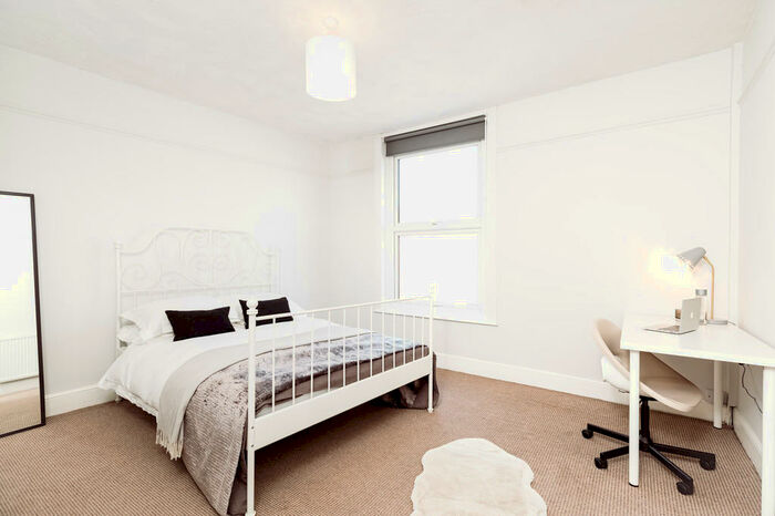 5 Bedroom End Of Terrace House To Rent In Northcote Road, Southsea, PO4