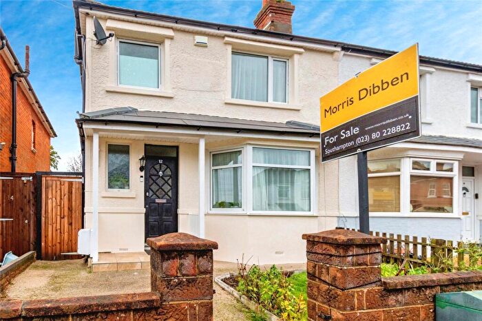 3 Bedroom Semi Detached House For Sale In Medina Road, Southampton, Hampshire, SO15