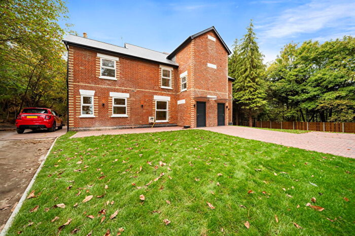 4 Bedroom Semi-Detached House For Sale In , Shaw Hill House, Aldon Lane, West Malling, ME19