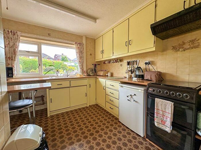 3 Bedroom Bungalow For Sale In Park Drive, Werrington, Stoke-On-Trent, ST9