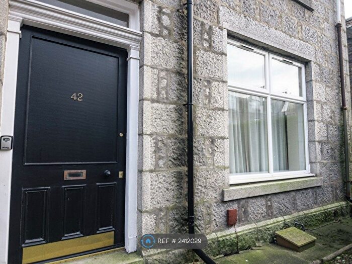 2 Bedroom Flat To Rent In Elmfield Avenue, Aberdeen, AB24