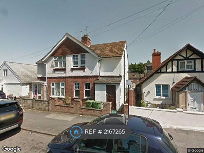 3 Bedroom Semi-Detached House To Rent In Clifton Road, Tunbridge Wells, TN2