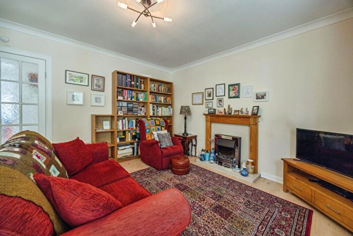 2 Bedroom Flat For Sale In Eskview Grove, Dalkeith, Midlothian, EH22