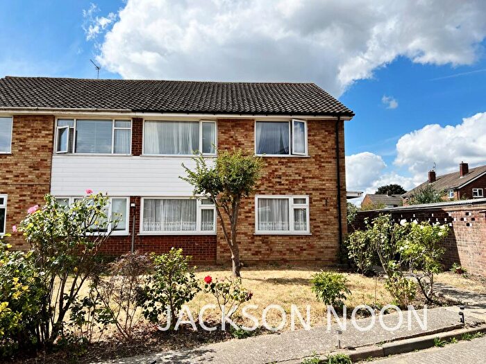 2 Bedroom Maisonette To Rent In Larkspur Way, West Ewell, Epsom, KT19