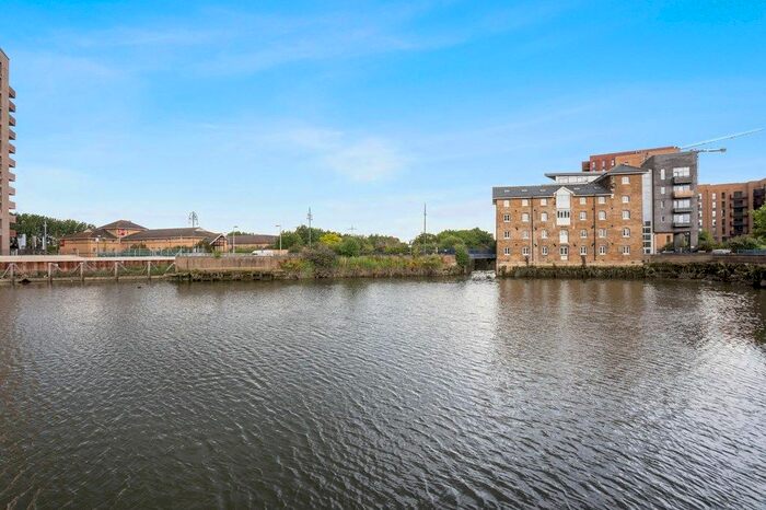 Studio To Rent In Town Quay Wharf, Abbey Road, Barking IG11