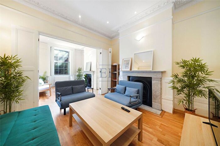 4 Bedroom Terraced House For Sale In Commercial Road, London, E14