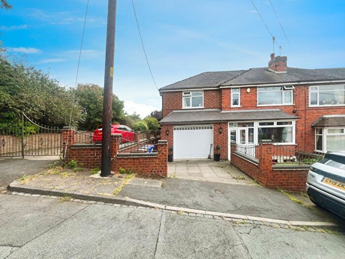 3 Bedroom Semi-Detached House To Rent In Dean Street, Stoke-On-Trent, Staffordshire, ST2