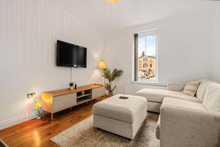 2 Bedroom Apartment To Rent In Parsonage Lane, Bishop's Stortford, CM23