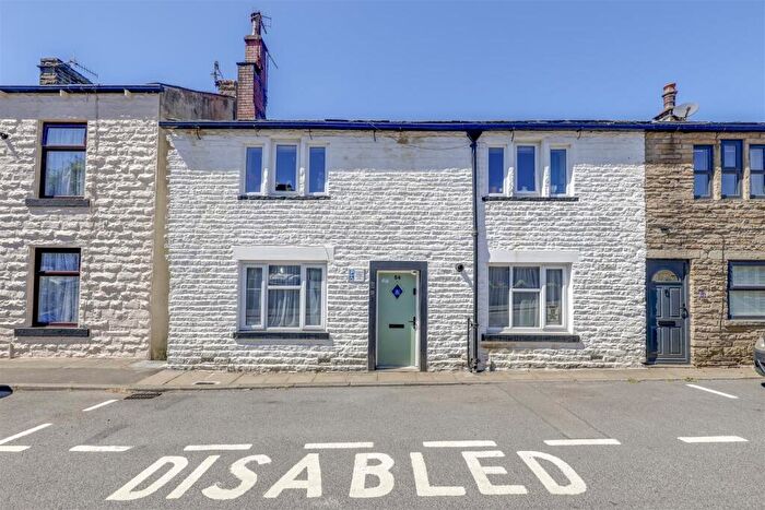 3 Bedroom Semi-Detached House For Sale In Millar Barn Lane, Waterfoot, Rossendale, BB4