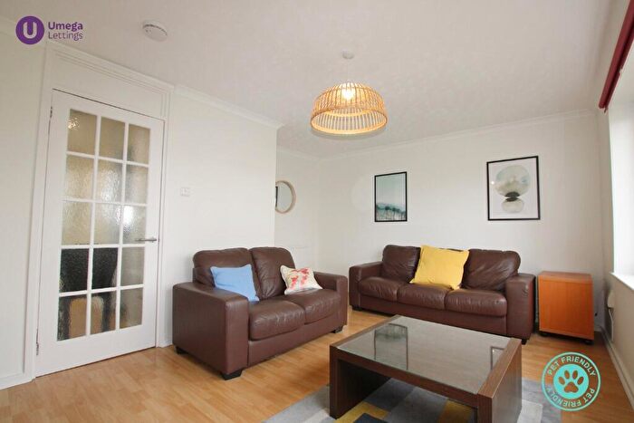 2 Bedroom Apartment To Rent In Craigour Drive, Moredun, Edinburgh, EH17