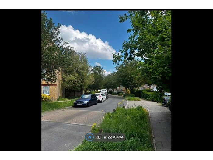 1 Bedroom Flat To Rent In Chamberlayne Avenue, Wembley, HA9