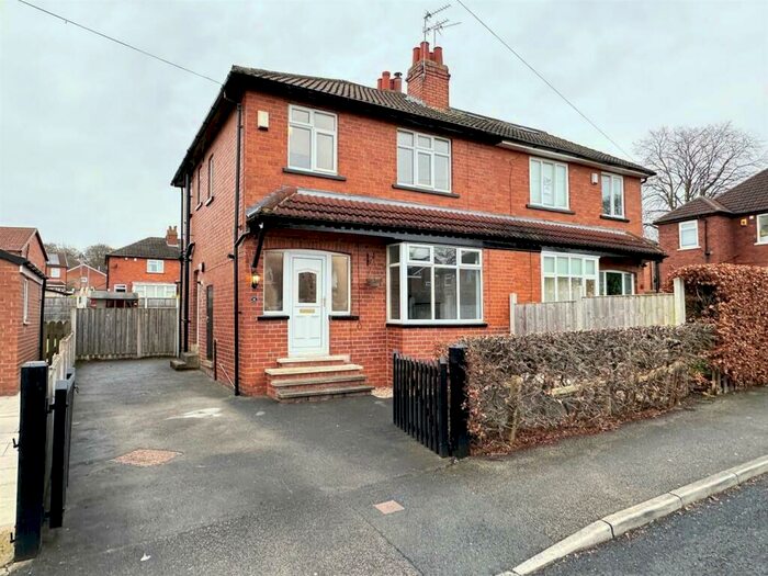 3 Bedroom Semi-Detached House To Rent In Parkside Avenue, Meanwood, Leeds, West Yorkshire., LS6