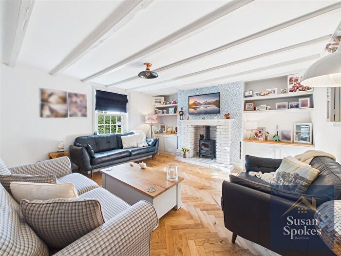 4 Bedroom Semi-Detached House For Sale In Marsden Road, South Shields, NE34