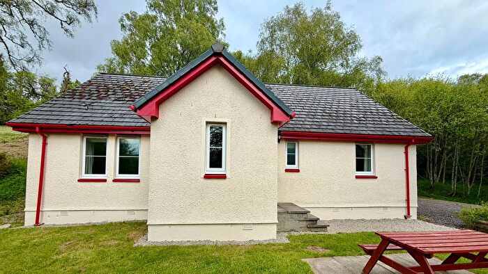 2 Bedroom Bungalow For Sale In Red Deer Cottage, Bearnock Country Centre, Glen Urquhart, Drumnnadrochit, Inverness, IV63