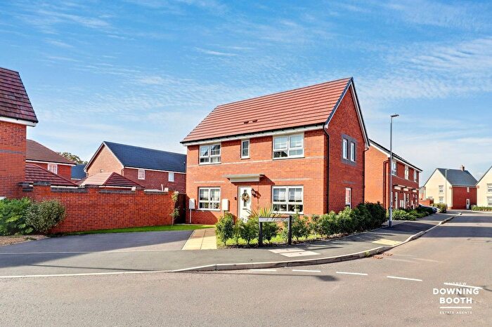 3 Bedroom Detached House For Sale In Mansell Avenue, Fradley, Lichfield, WS13