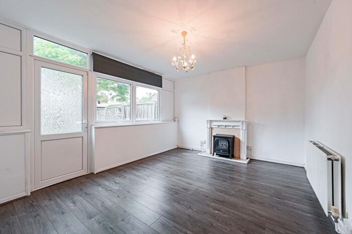 3 Bedroom End Of Terrace House For Sale In Sunfields Place, London, SE3