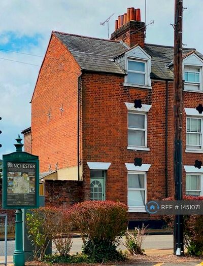 5 Bedroom Semi-Detached House To Rent In North Walls, Winchester, SO23