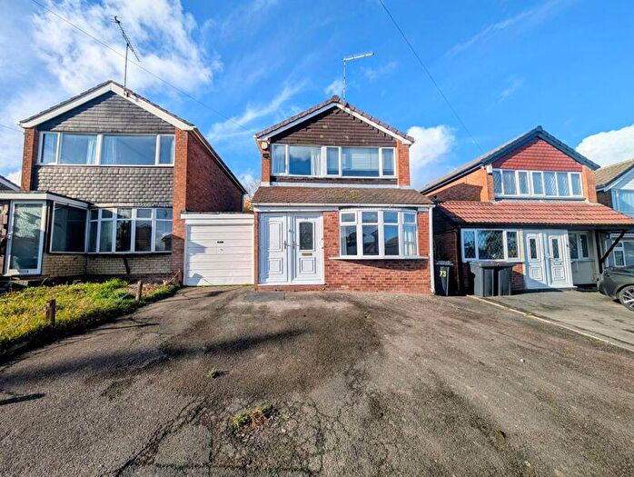 3 Bedroom Detached House For Sale In Sherbourne Avenue, Nuneaton, CV10