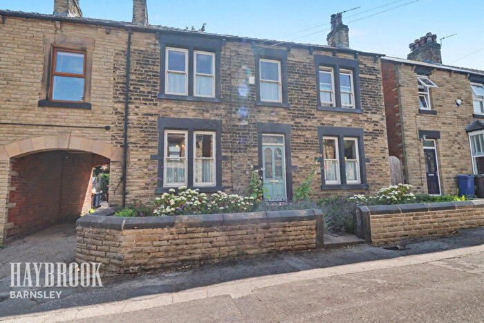 4 Bedroom Semi-Detached House For Sale In Pollitt Street, Old Town, S75