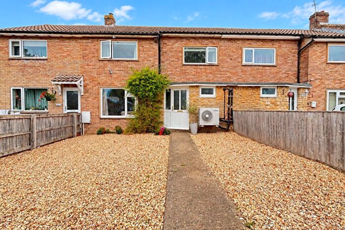 3 Bedroom Terraced House For Sale In Curtis Orchard, Broughton Gifford, SN12