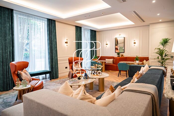 2 Bedroom Flat To Rent In Bridgewater Avenue, SW6