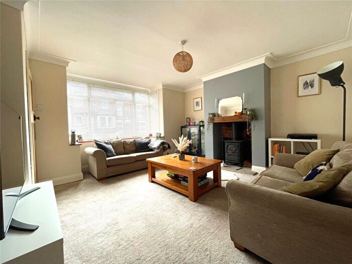 3 Bedroom Terraced House To Rent In Norman Mount, Kirkstall, Leeds, LS5