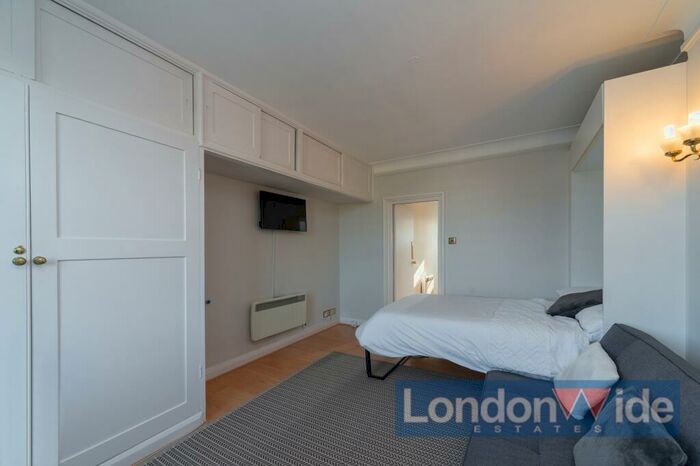 Studio To Rent In Bronwen Court, Grove End Road, London, NW8