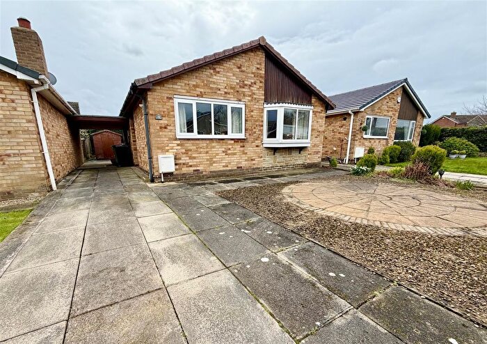 2 Bedroom Detached Bungalow For Sale In Cotswold Drive, Garforth, Leeds, LS25