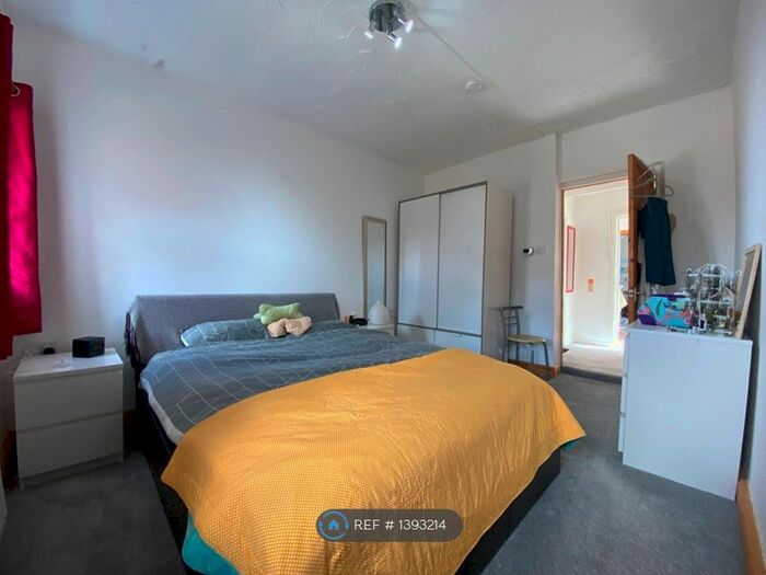 1 Bedroom Flat To Rent In Tower Road, Newquay, TR7