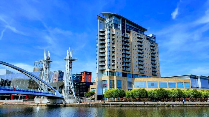 2 Bedroom Flat To Rent In Imperial Point, Salford Quays, M50