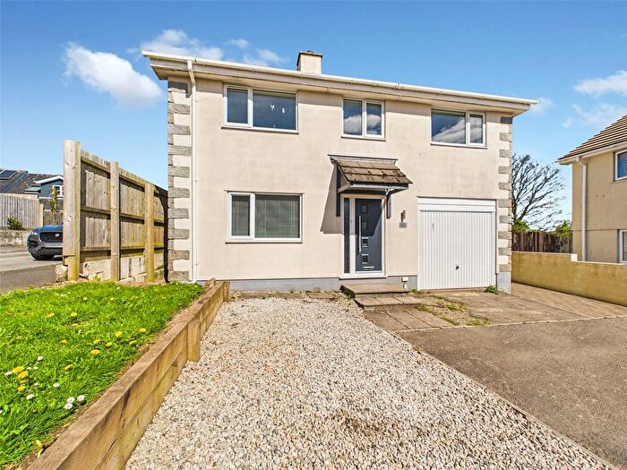 4 Bedroom Detached House For Sale In Grove Park Court, Liskeard, Cornwall, PL14