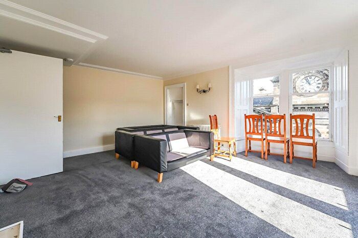 4 Bedroom Flat To Rent In Stafford Street, Edinburgh, EH3