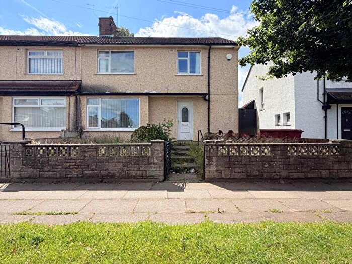 4 Bedroom Semi-Detached House For Sale In Leeside Avenue, Southdene, L32