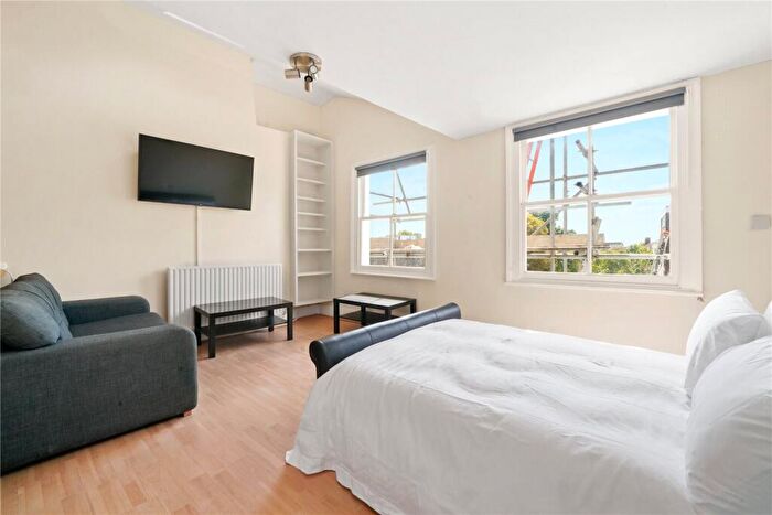Flat To Rent In Belgrave Gardens, St John's Wood, NW8