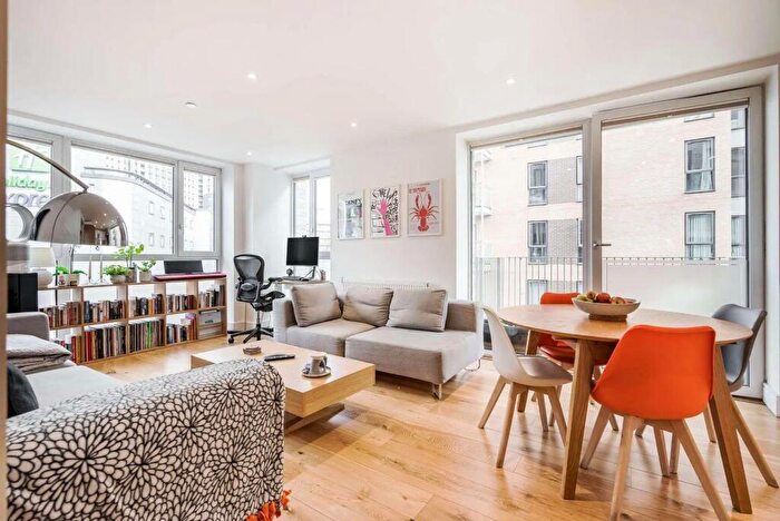 2 Bedroom Apartment To Rent In Sovereign Tower, Royal Gateway, London, E16