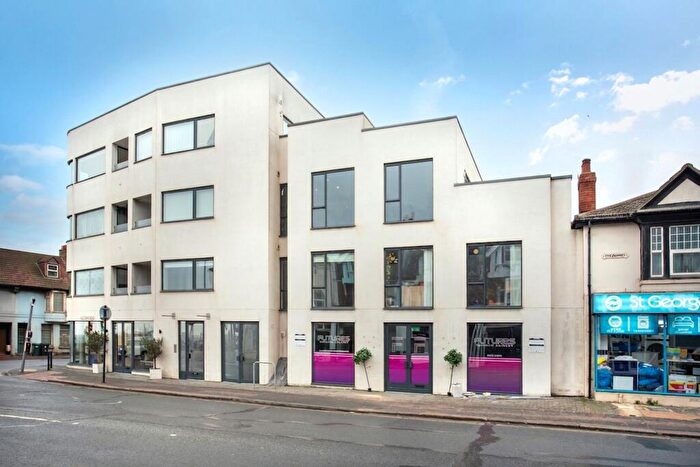 2 Bedroom Flat For Sale In Wellington Road, Portslade, BN41