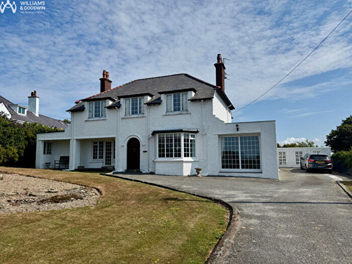 4 Bedroom Detached House For Sale In Lon St. Ffraid, Trearddur Bay, Anglesey, LL65