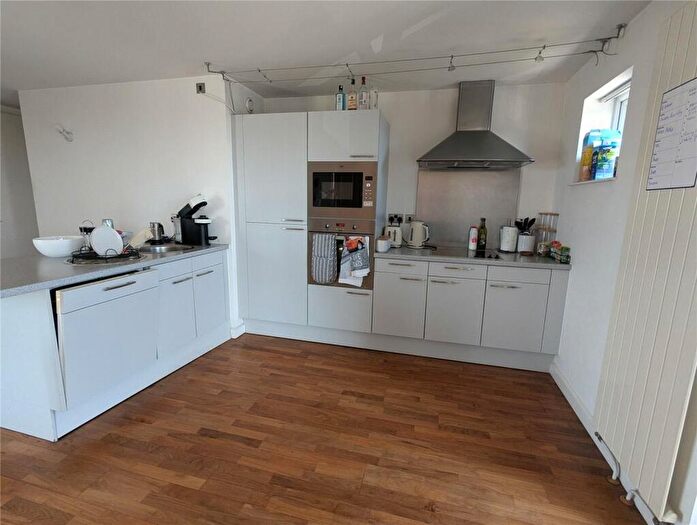 4 Bedroom Flat To Rent In Newacres Road, London, SE28